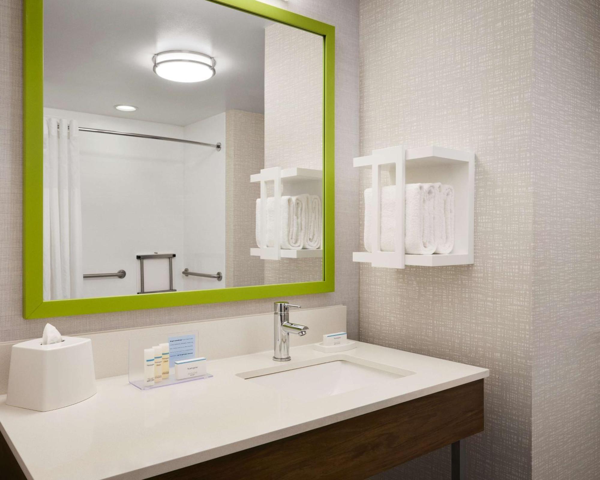 Hampton Inn Indianapolis Northwest - Park 100 Екстериор снимка