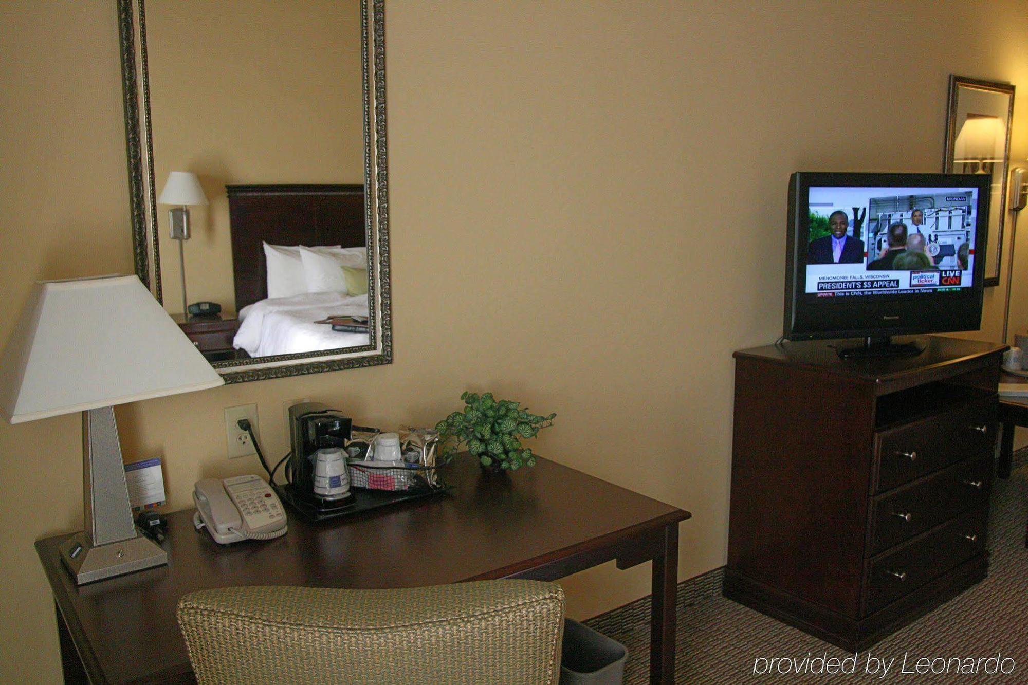 Hampton Inn Indianapolis Northwest - Park 100 Стая снимка