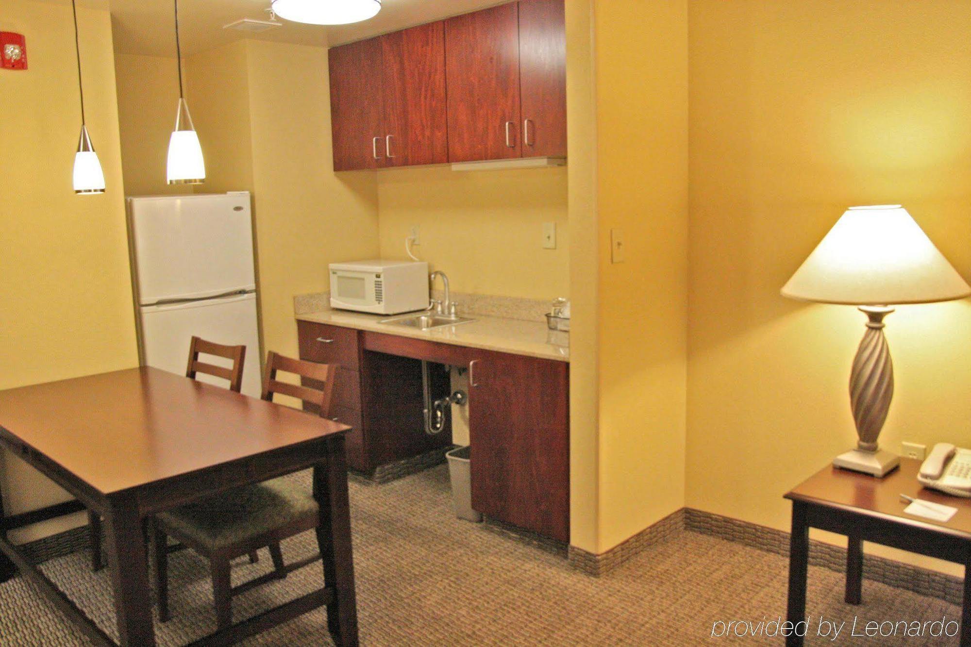 Hampton Inn Indianapolis Northwest - Park 100 Стая снимка