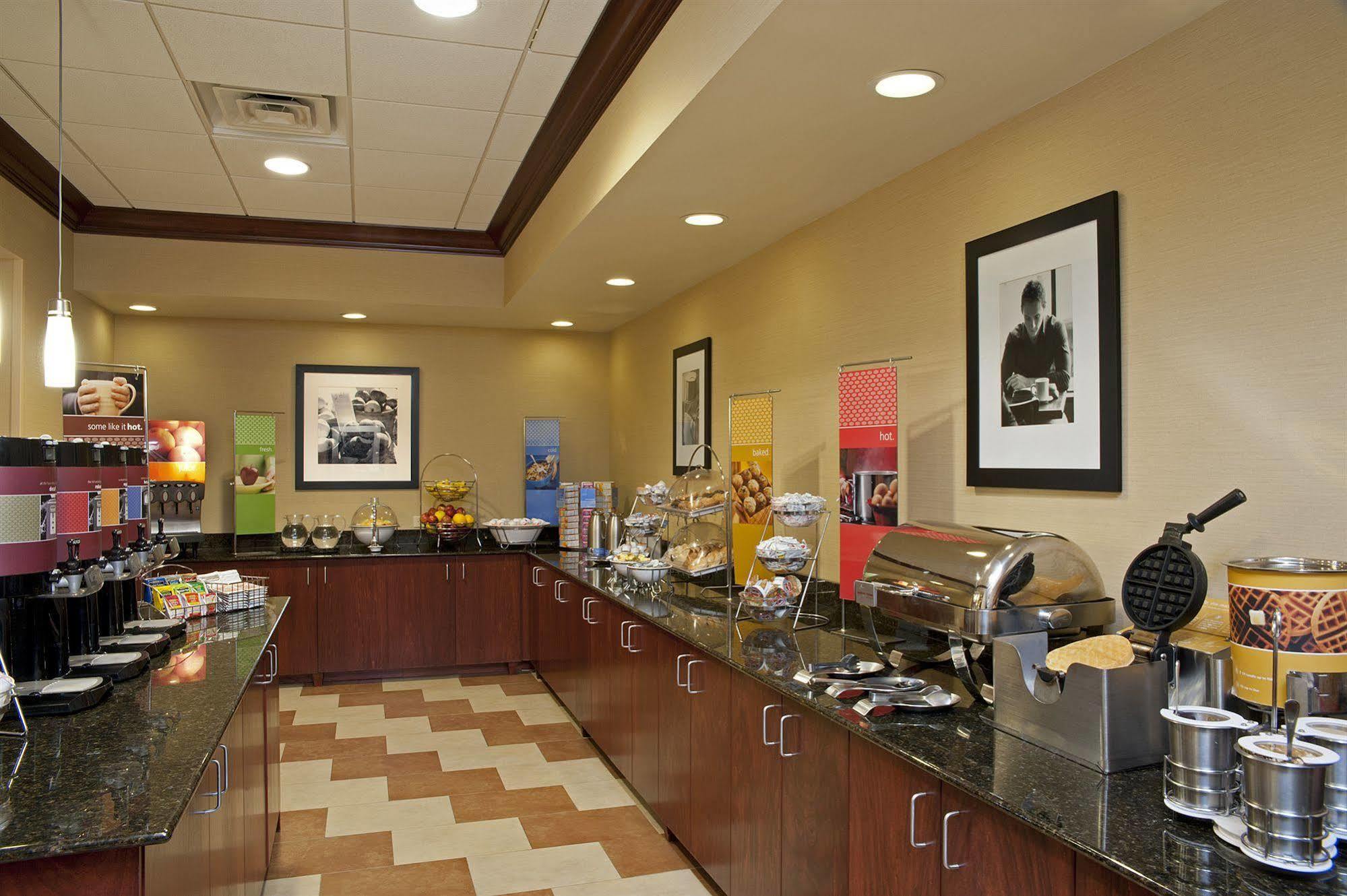 Hampton Inn Indianapolis Northwest - Park 100 Екстериор снимка