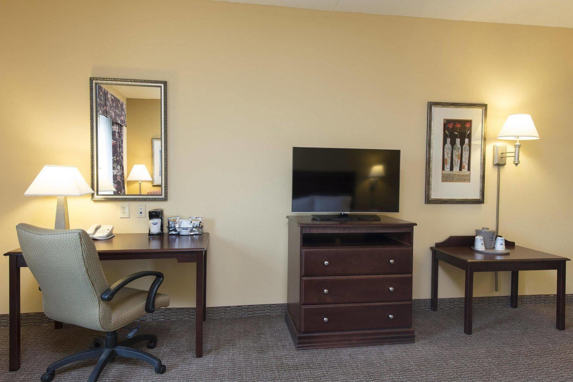 Hampton Inn Indianapolis Northwest - Park 100 Екстериор снимка