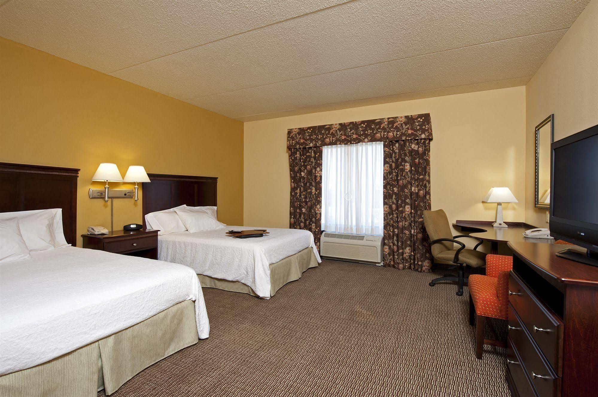 Hampton Inn Indianapolis Northwest - Park 100 Екстериор снимка